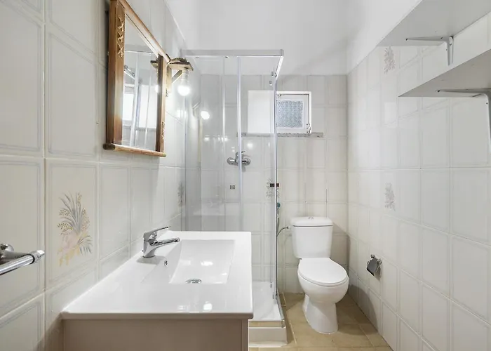 Oasis - Pool & Garden *