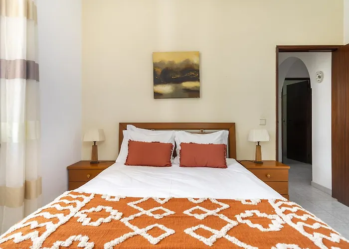 Oasis - Pool & Garden *