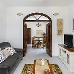 Casa vacanze Oasis - Pool & Garden Santa Marta (Faro)