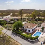 Oasis - Pool & Garden *