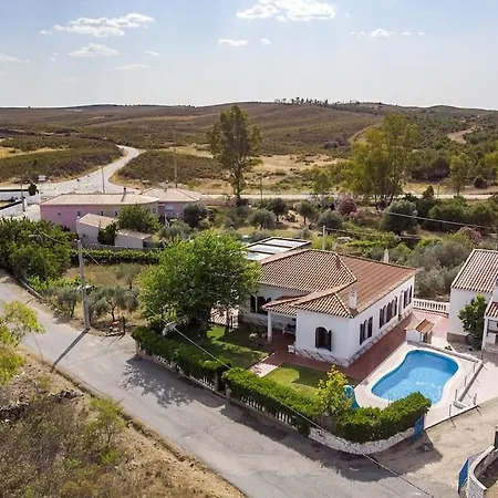 Oasis - Pool & Garden *