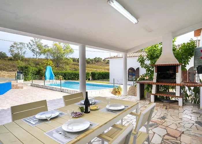 Oasis - Pool & Garden * Santa Marta (Faro)